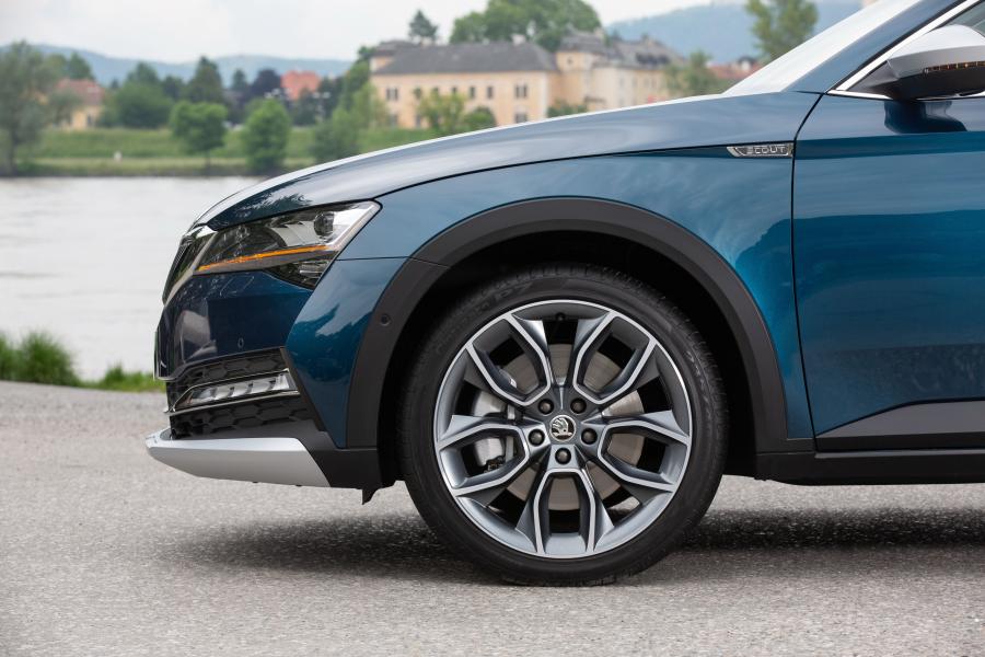 Колеса Skoda Superb Scout 2019 года  (WW) (фото 43 из 72)